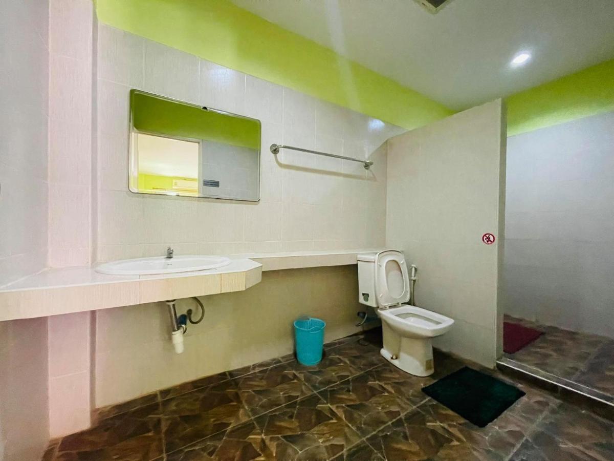 Hotel Baan Sri Family Kabin Buri Exteriér fotografie