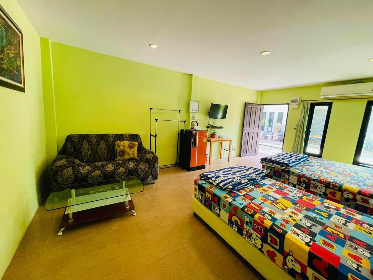 Hotel Baan Sri Family Kabin Buri Exteriér fotografie