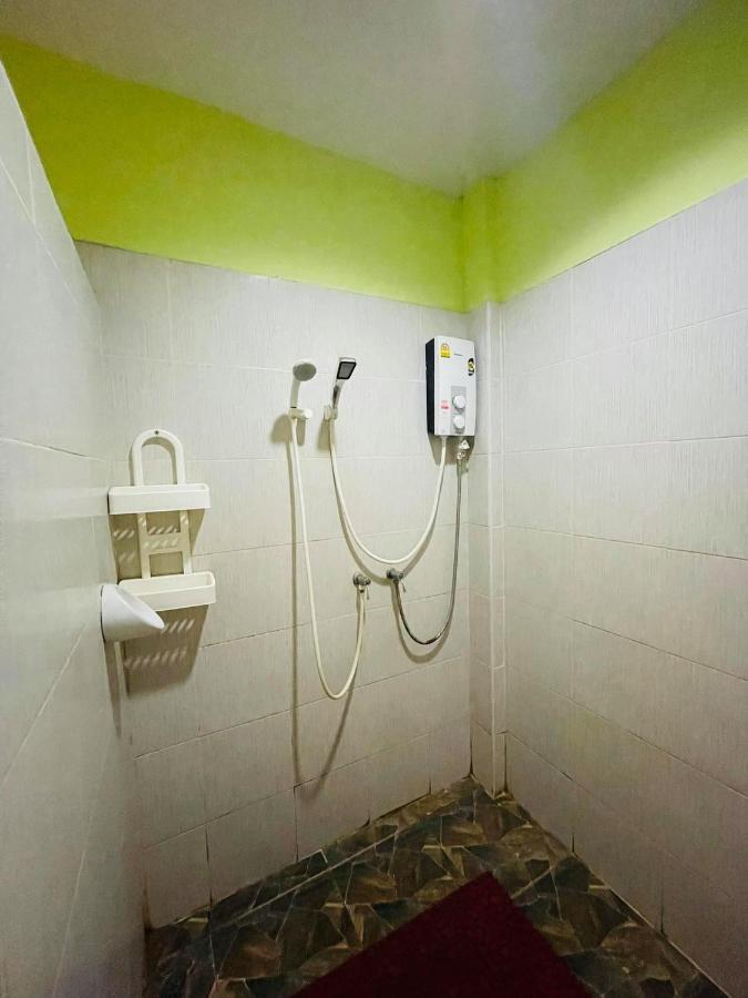 Hotel Baan Sri Family Kabin Buri Exteriér fotografie